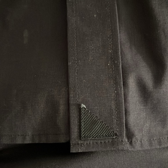 Untuckit black men’s Button Down Shirt size L - Picture 6 of 6